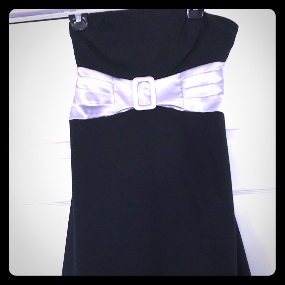 Strapless dress